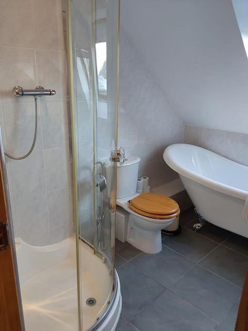 Floor Flat Ceol Na Mara Apartment *